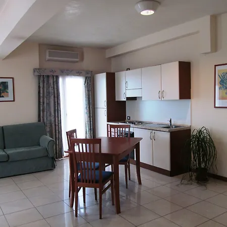 Gabbiano Porto San Giorgio