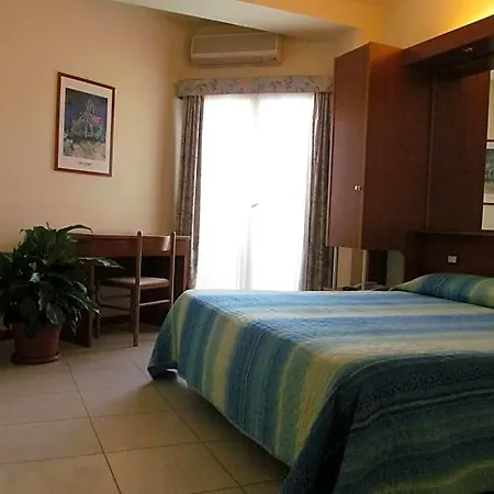Hotel Gabbiano 3*