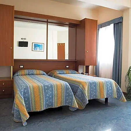Gabbiano Hotel 3*